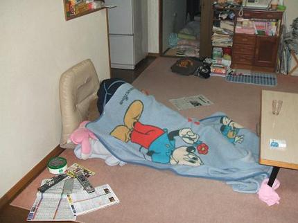 眠れる男に砂男