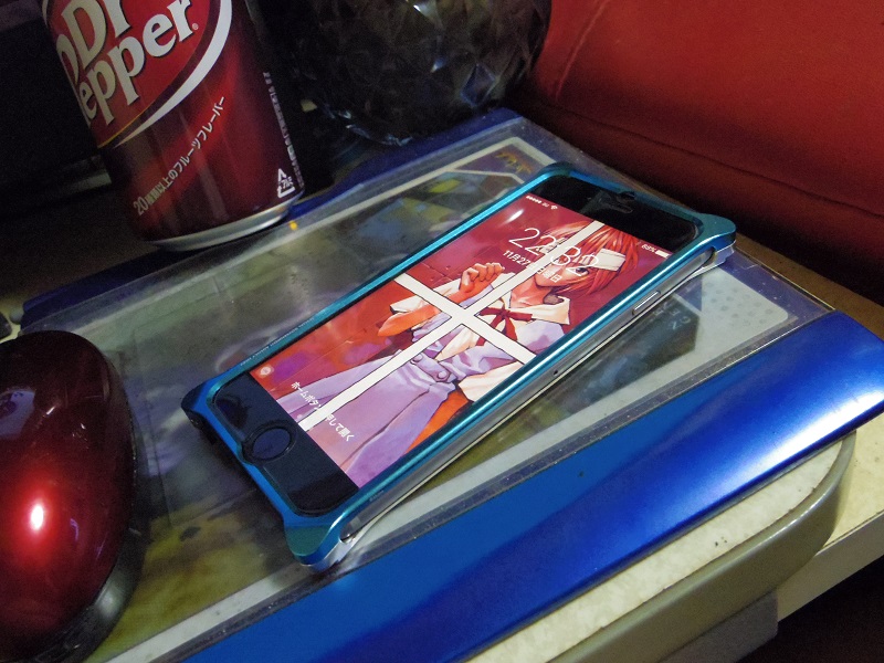 脆いスマホをガッチリ強化