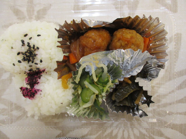 　＜おむすび弁当NO３＞